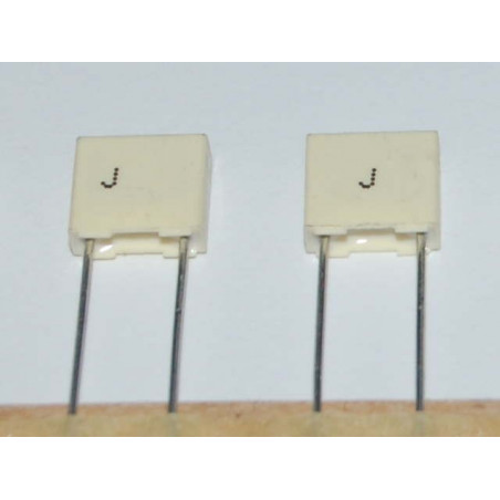 COND. 1nF 100V