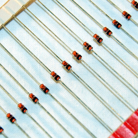 DIODO ZENER 8,2V BZX55C8V2 (confezione 10 pezzi)